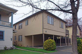 1404 T St in Sacramento, CA - Building Photo - Building Photo