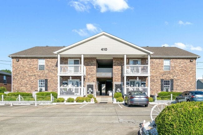 410 Jack Miller Blvd in Clarksville, TN - Building Photo - Building Photo