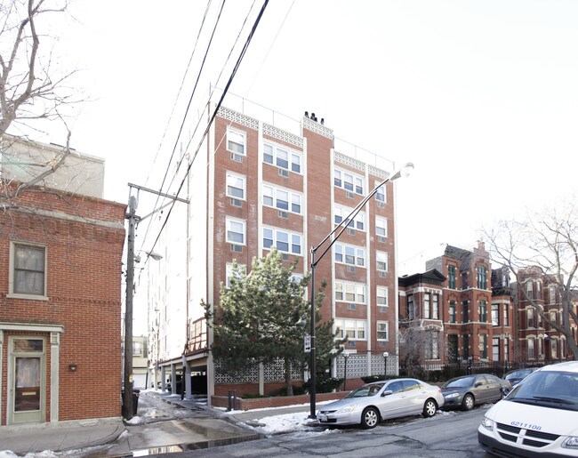 2012 N Orleans St in Chicago, IL - Building Photo - Building Photo