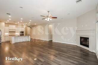 8100 Tyrell Hgts Rd in Magnolia, TX - Foto de edificio - Building Photo