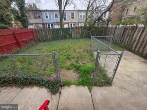 611 Artisan St in Trenton, NJ - Building Photo - Building Photo