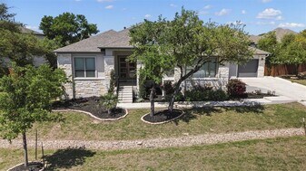 299 Peakside Cir in Dripping Springs, TX - Building Photo