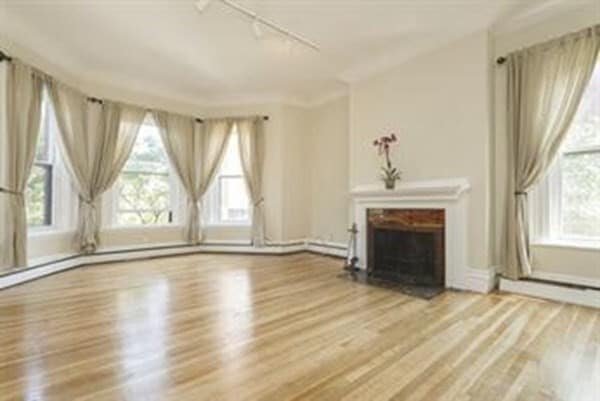351 Beacon St in Boston, MA - Building Photo - Building Photo