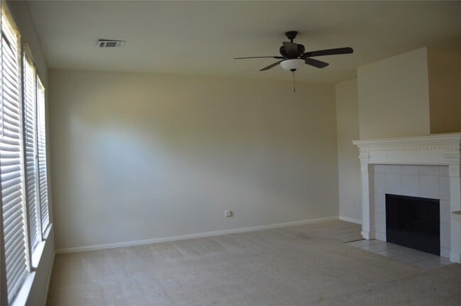 2423 Waterwood Dr in Sugar Land, TX - Building Photo - Building Photo