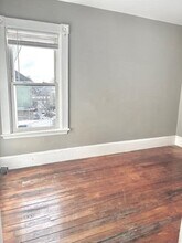 653 Brock Ave in New Bedford, MA - Foto de edificio - Building Photo