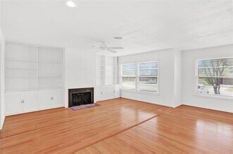 10533 Solta Dr in Dallas, TX - Building Photo - Building Photo