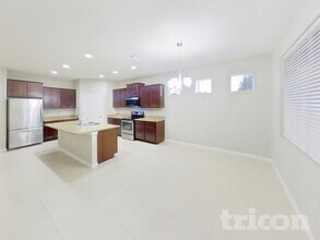 13513 Paddington Wy in Spring Hill, FL - Building Photo - Building Photo