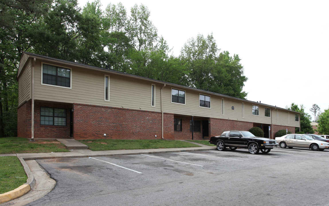 Clarke Gardens Apartments in Athens, GA - Building Photo