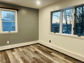 67 Schneider Ave in Highland Falls, NY - Building Photo - Building Photo