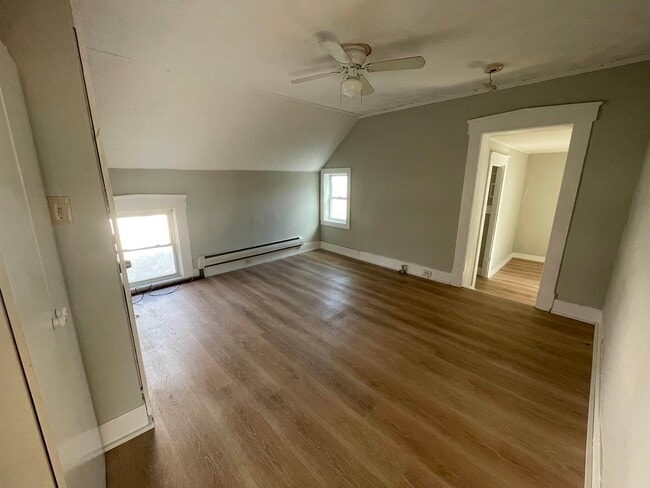 52 Chestnut Ave in Rutland, VT - Building Photo - Building Photo