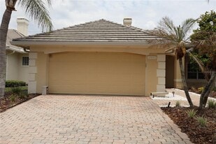 10842 Woodchase Cir in Orlando, FL - Building Photo