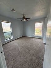 3103 NE Kingsbriar Dr in Lawton, OK - Building Photo - Building Photo