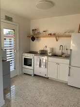 649 SW 9th St in Miami, FL - Building Photo - Building Photo