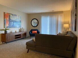 Cambridge Court Apartments