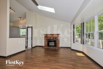 202 Barrington Dr in St. Peters, MO - Foto de edificio - Building Photo