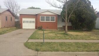 3119 Browning St in Amarillo, TX - Building Photo