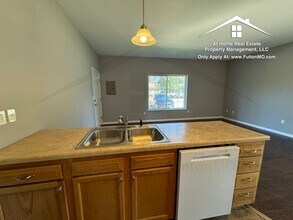 211 N Main St in Auxvasse, MO - Building Photo - Building Photo