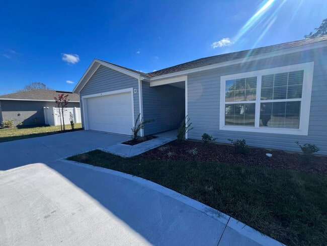 4 Pritchard Dr in Palm Coast, FL - Building Photo - Building Photo