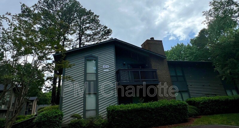 5016 Sardis Rd in Charlotte, NC - Building Photo