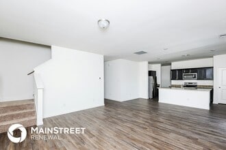 501 Canoe Way in Crowley, TX - Foto de edificio - Building Photo