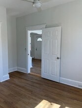 9 County Rd in Barrington, RI - Building Photo - Building Photo