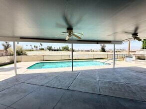 77110 Indiana Ave in Palm Desert, CA - Building Photo - Building Photo