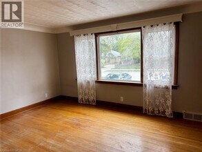 155 Ann St in Kitchener, ON - Building Photo - Building Photo