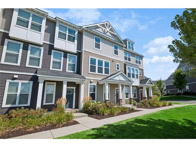 property at 5202 Hampton St NE