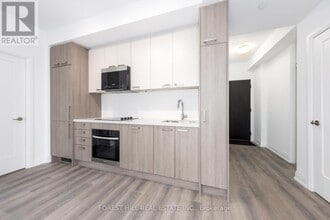 20 Soudan Ave in Toronto, ON - Building Photo - Building Photo
