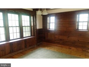 1371 Old Airport Rd in Douglassville, PA - Building Photo - Building Photo