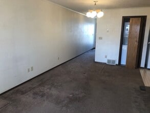 2307 N Huston Ave in Grand Island, NE - Building Photo - Building Photo