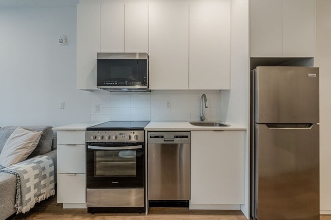 1230 R. Bishop in Montréal, QC - Building Photo - Building Photo