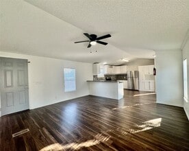 1007 Spooner St in Pasadena, TX - Building Photo - Building Photo