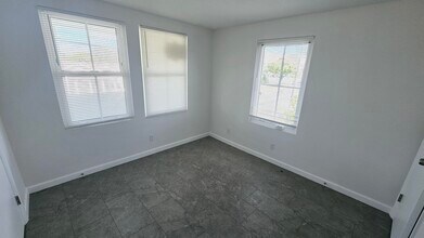 914 10th St in West Palm Beach, FL - Building Photo - Building Photo