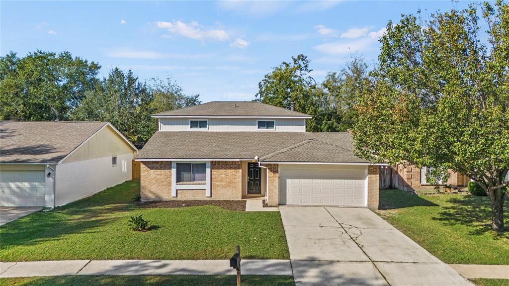 7519 Wovenwood Ln in Houston, TX - Foto de edificio