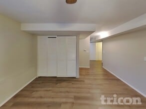 27318 Country Pl NW in Stanwood, WA - Foto de edificio - Building Photo