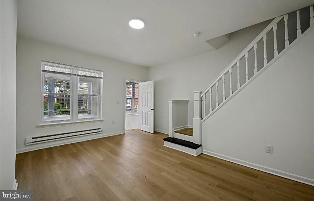 1616 W Wingohocking St in Philadelphia, PA - Building Photo