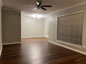 1619 Cripple Creek Dr in Austin, TX - Building Photo - Building Photo