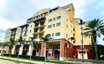 8390 SW 72nd Ave in Miami, FL - Building Photo