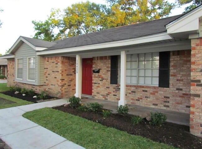 property at 10429 Moorberry Ln