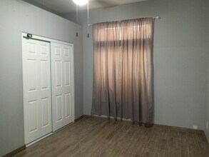 10326 W San Juan Ave in Glendale, AZ - Building Photo - Building Photo