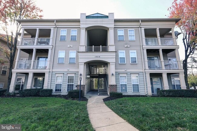 property at 1060 Gardenview Loop