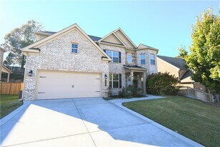 5250 Whisper Point Blvd in Cumming, GA - Building Photo