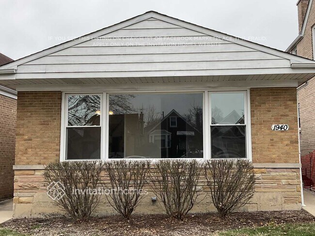 property at 1940 N Oak Park Ave