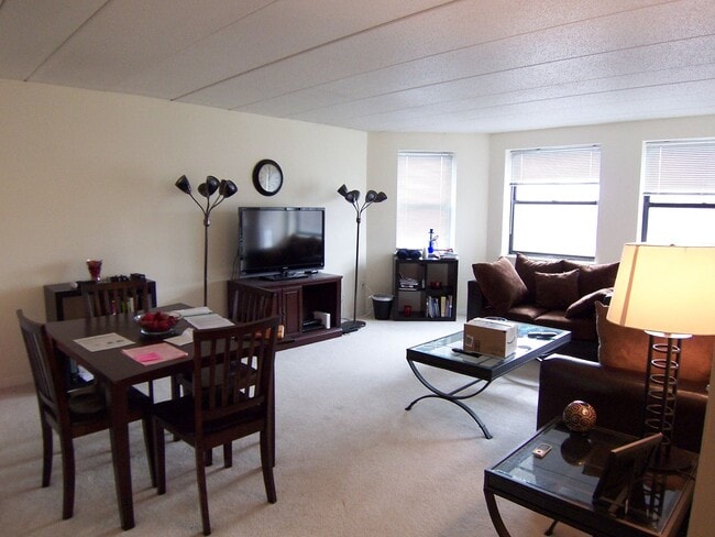property at 1933 Commonwealth Ave