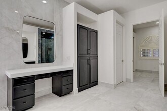 2132 Lookout Point Cir in Las Vegas, NV - Building Photo - Building Photo