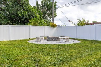 2103 SE 8th Ave in Cape Coral, FL - Building Photo - Building Photo