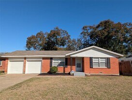 5453 Wayside Ave in Fort Worth, TX - Building Photo