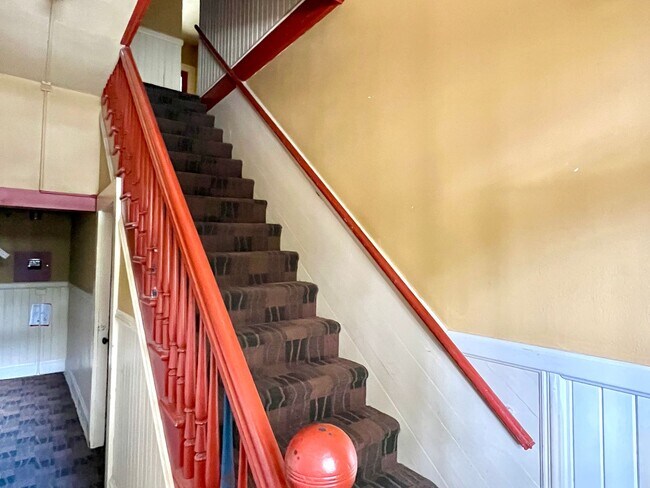 601-609-609 SE 18th Ave in Portland, OR - Building Photo - Building Photo