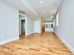 1114 Saratoga St in Boston, MA - Building Photo - Building Photo
